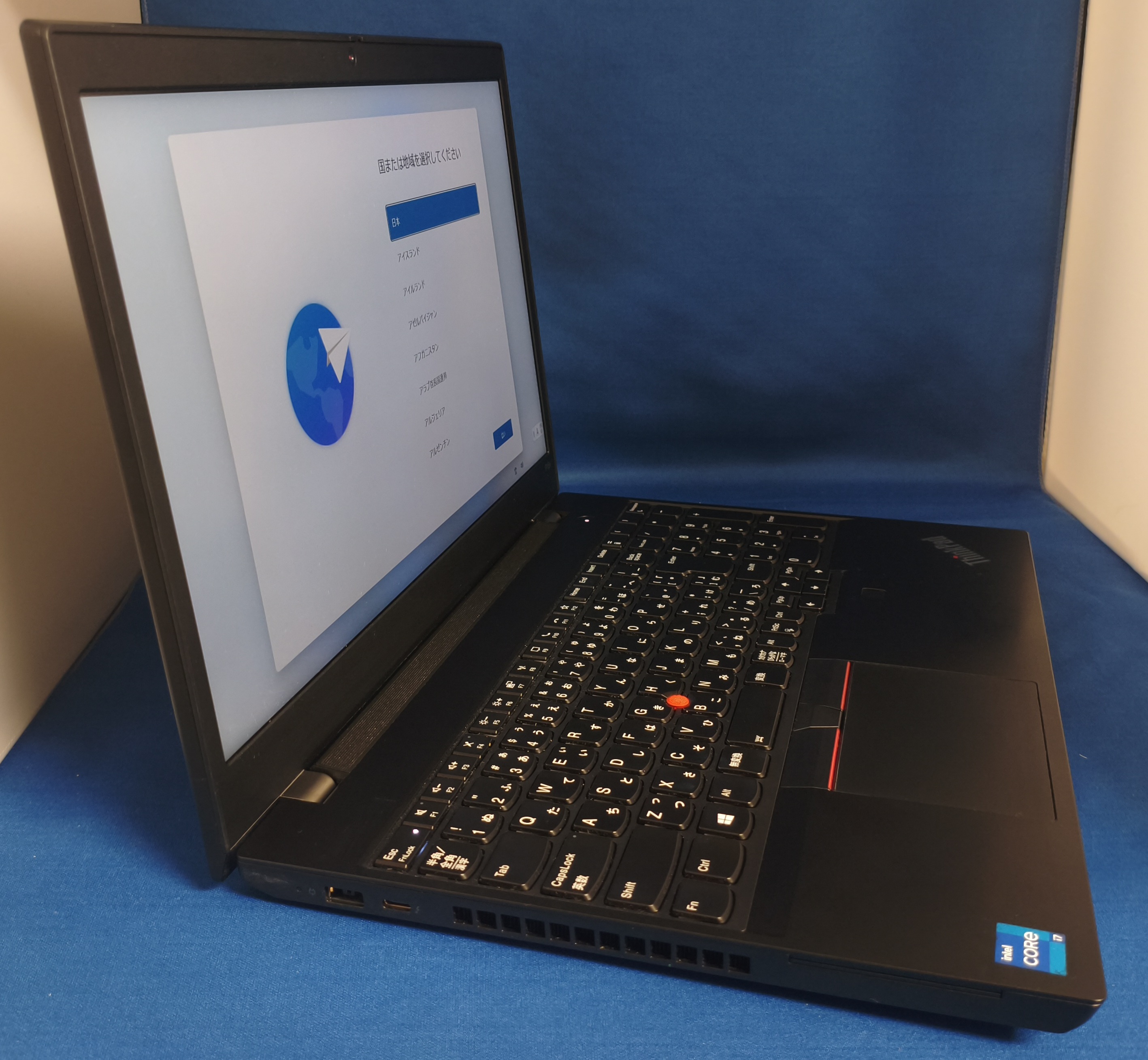�����ʡ�Lenovo ThinkPad P15V Gen2i Core i7-11800H 16GB���� 512GB SSD 15.6��FullHD 1920x1080 Win11Pro Quadro T1200��� /���